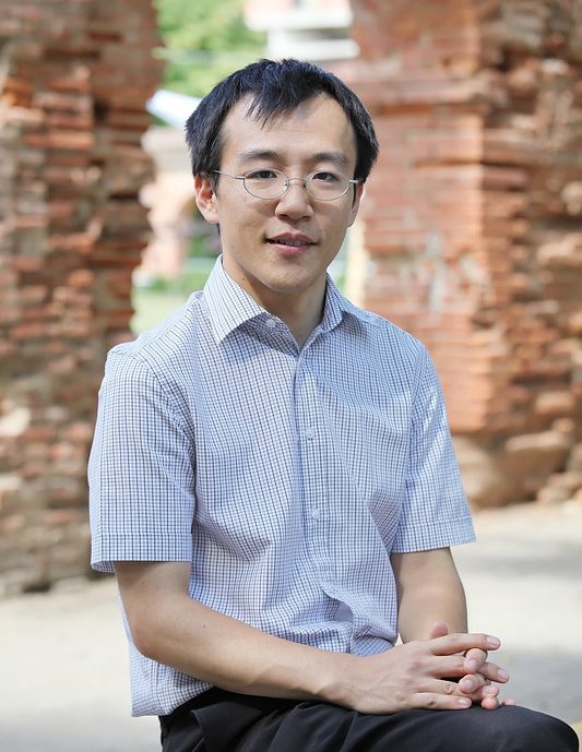 教員紹介:山下拓朗 教授 | 大阪大学大学院国際公共政策研究科